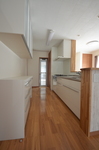 キッチンも背面収納もLIXILアレスタでデザインもスッキリです。